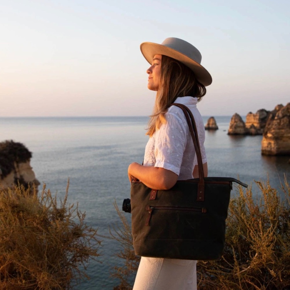 ONA Capri Camera Bag